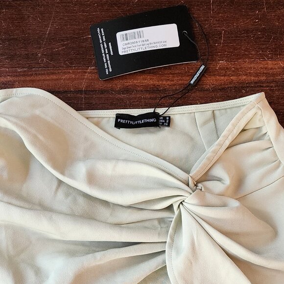 NWT PrettyLittleThing Sage Green Twist Front Split Leg Mini Skirt Size 6 - Picture 6 of 12